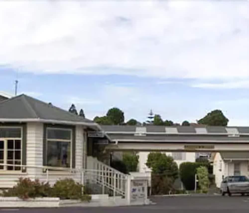 Amber Court Motel New Plymouth Buitenkant foto