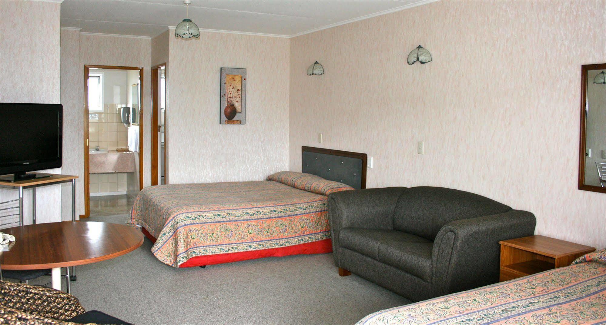Amber Court Motel New Plymouth Buitenkant foto