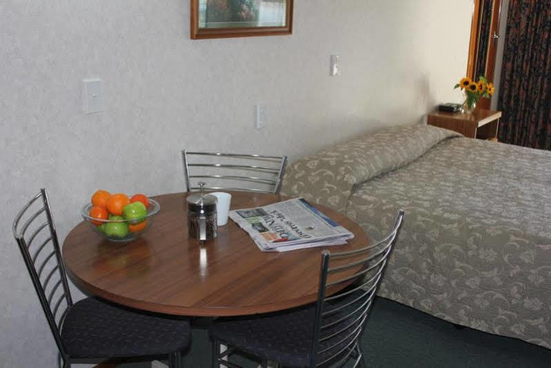 Amber Court Motel New Plymouth Buitenkant foto