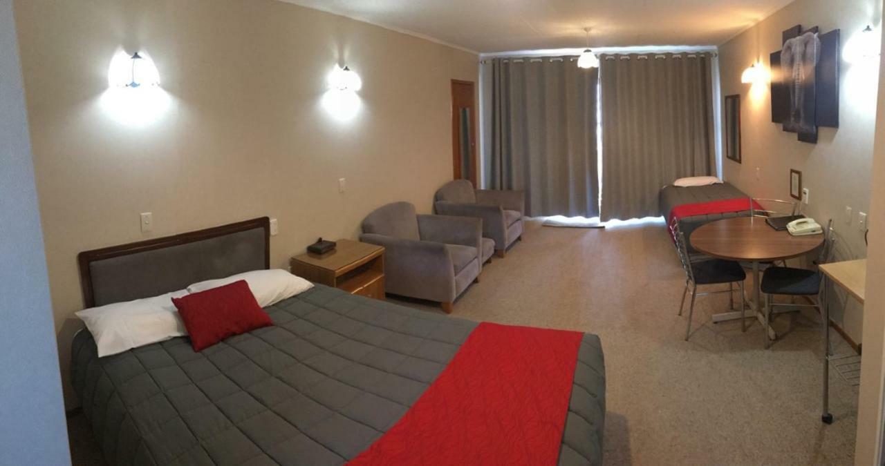 Amber Court Motel New Plymouth Buitenkant foto